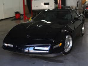 Chevrolet Corvette Coupe RWD