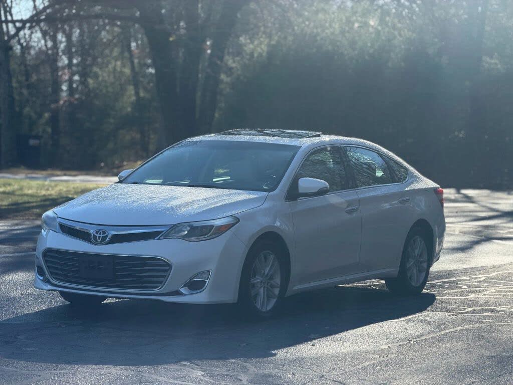 2013 Toyota Avalon XLE