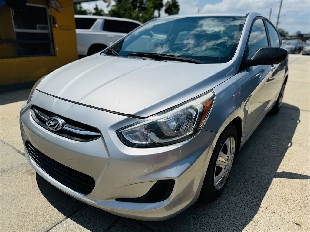 2016 Hyundai Accent SE Sedan FWD