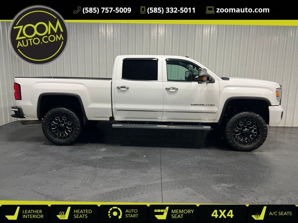 2017 GMC Sierra 3500HD Denali Crew Cab LB DRW 4WD