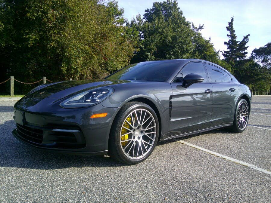 2018 Porsche Panamera 4 AWD