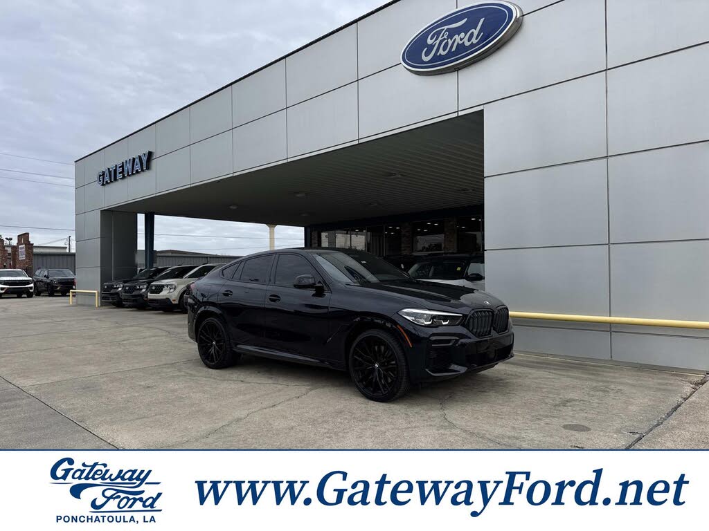 2022 BMW X6 M50i AWD