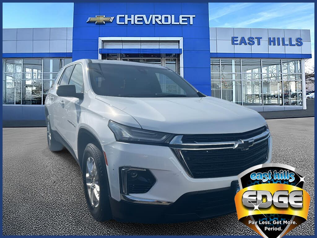 2023 Chevrolet Traverse LS FWD