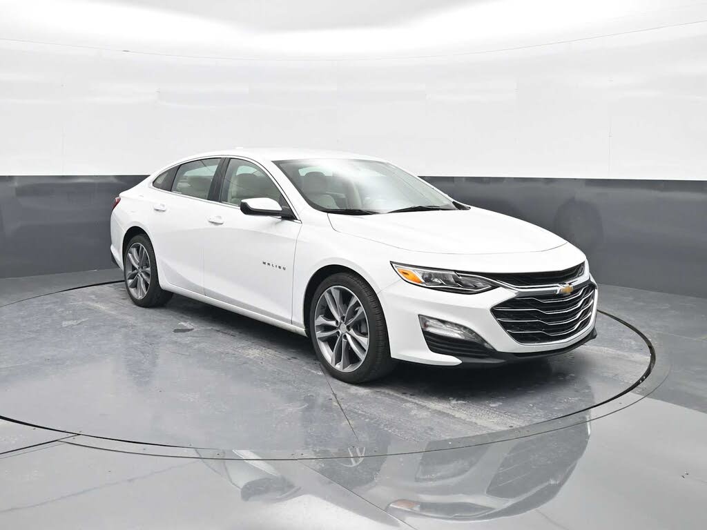 2024 Chevrolet Malibu LT with 2LT FWD
