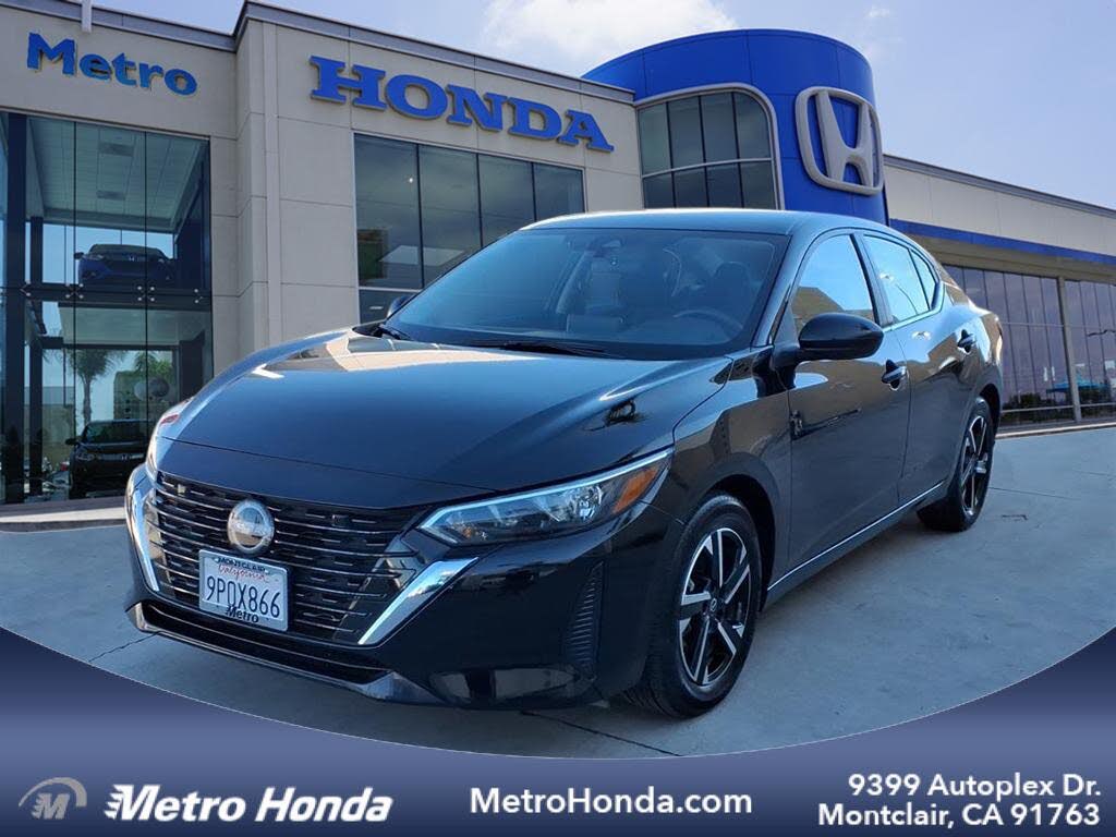 2025 Nissan Sentra SV FWD