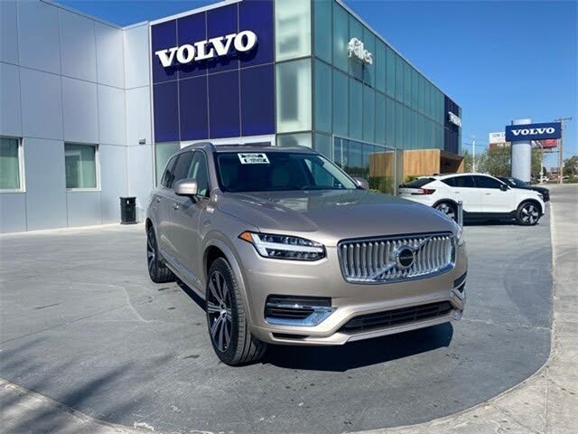 2025 Volvo XC90 T8 Core Bright Theme eAWD
