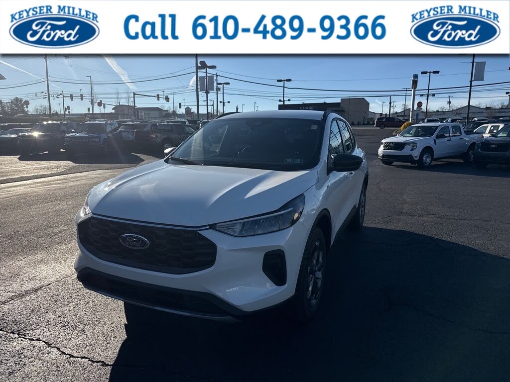 2026 Ford Escape ST-Line AWD