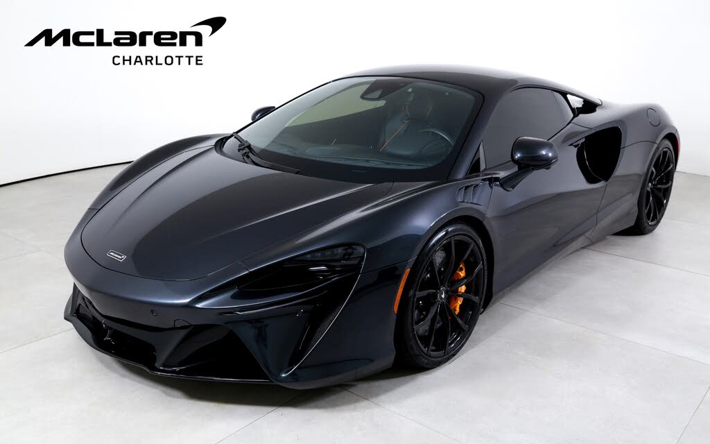 2023 McLaren Artura RWD