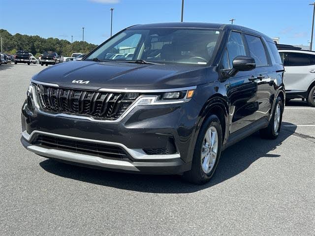 2024 Kia Carnival LX FWD