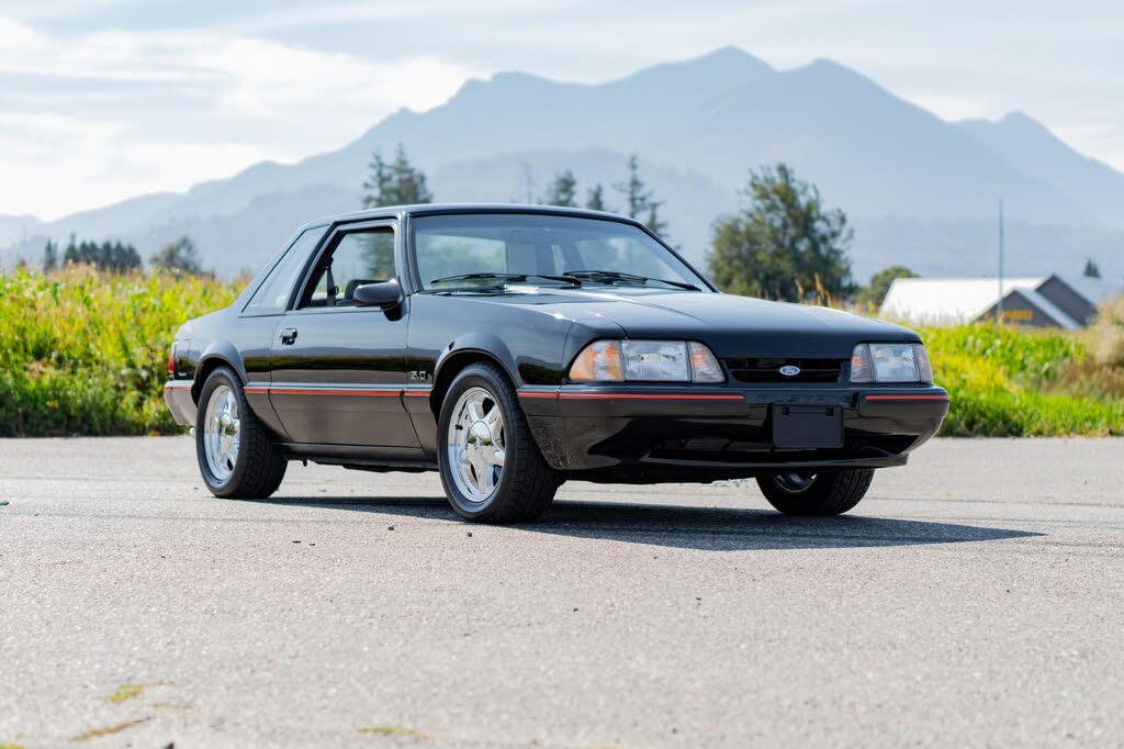 1988 Ford Mustang LX Coupe RWD