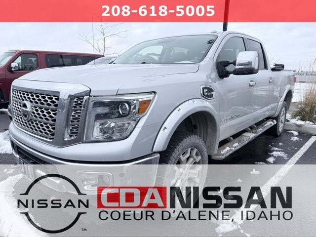 2017 Nissan Titan XD SL Crew Cab 4WD