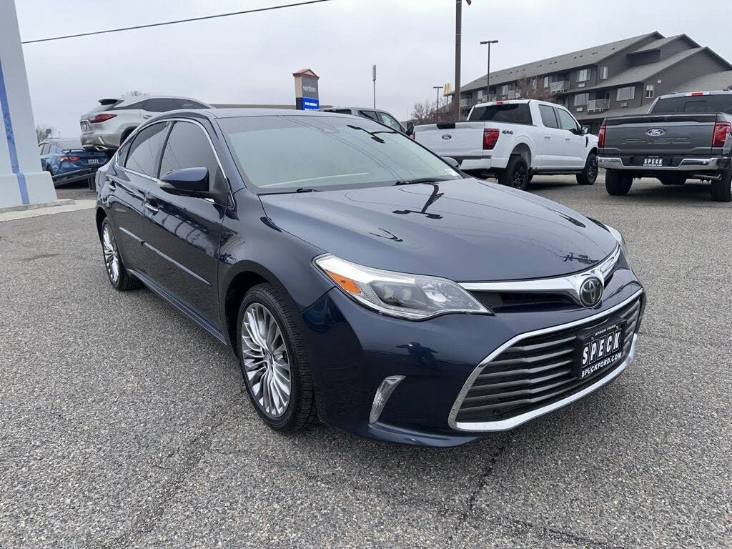 2017 Toyota Avalon XLE