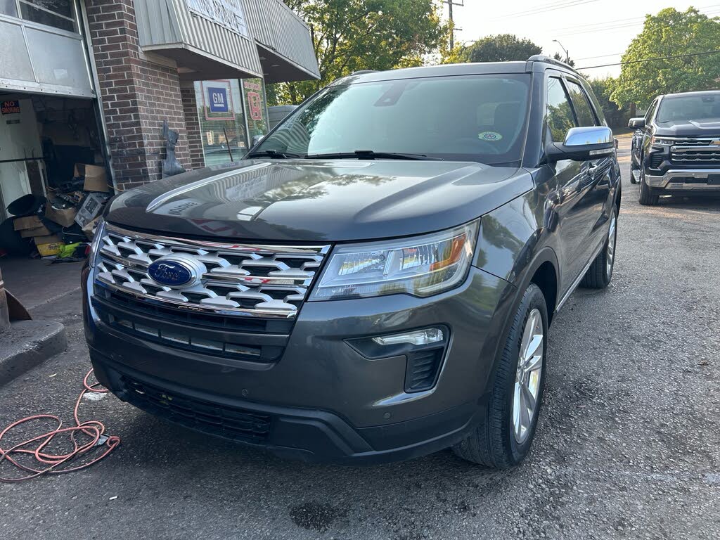 Ford Explorer XLT AWD 2019