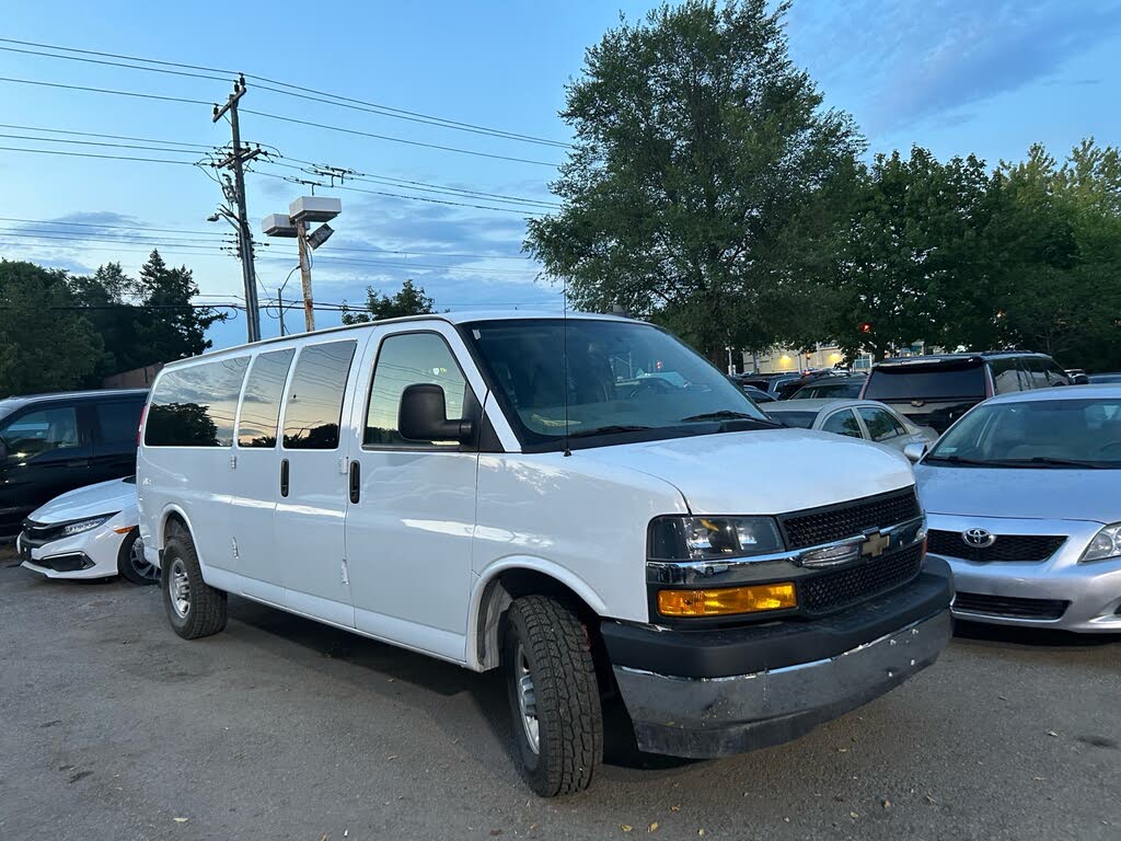 2022 Chevrolet Express 3500 LS Extended RWD