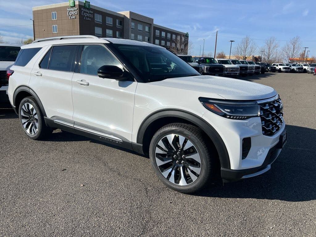 2026 Ford Explorer Platinum AWD