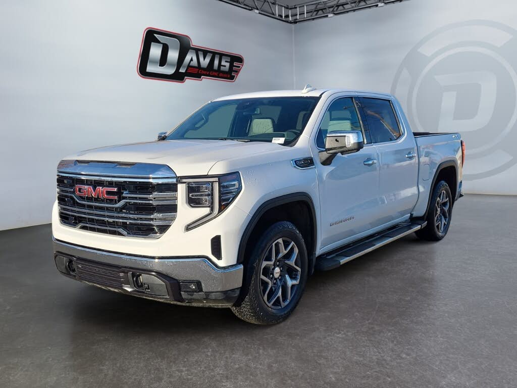 2022 GMC Sierra 1500 SLT Crew Cab 4WD