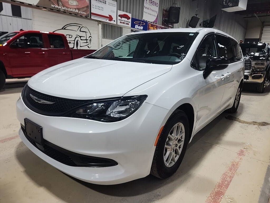 2024 Chrysler Grand Caravan SXT FWD