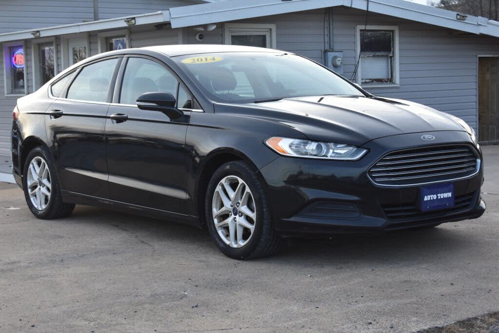 2014 Ford Fusion SE
