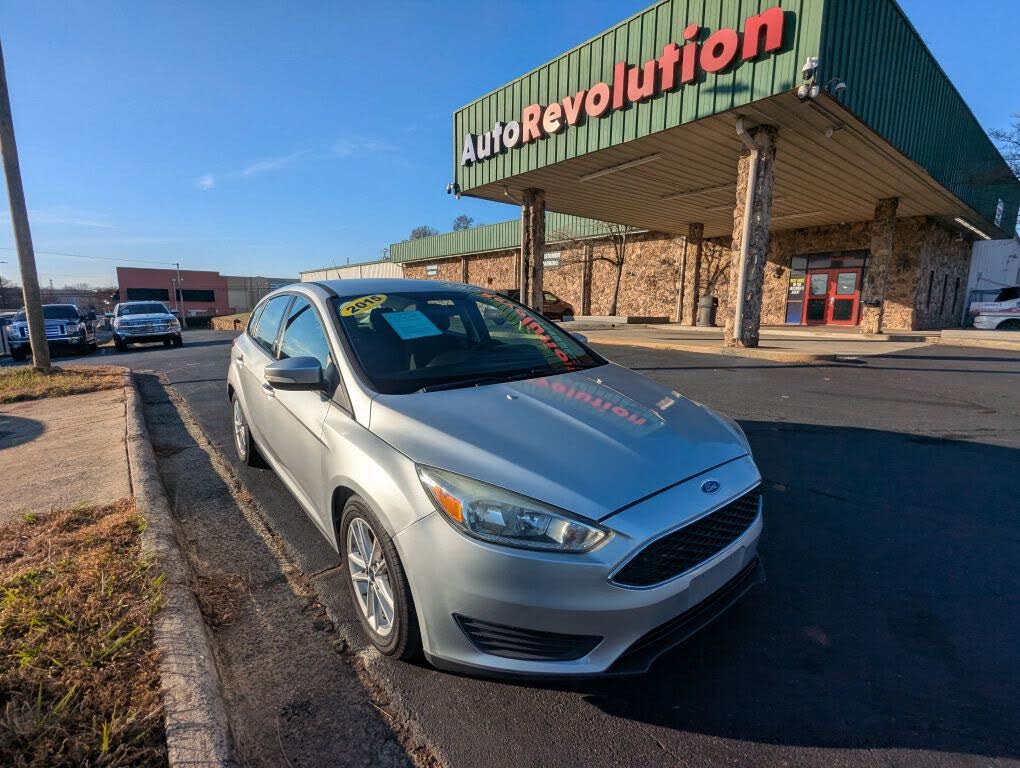 2015 Ford Focus SE Hatchback