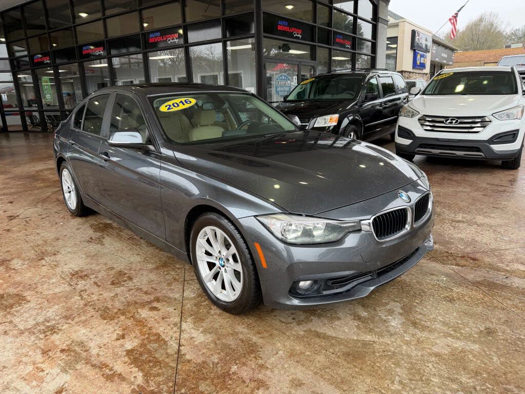 2016 BMW 3 Series 320i Sedan RWD
