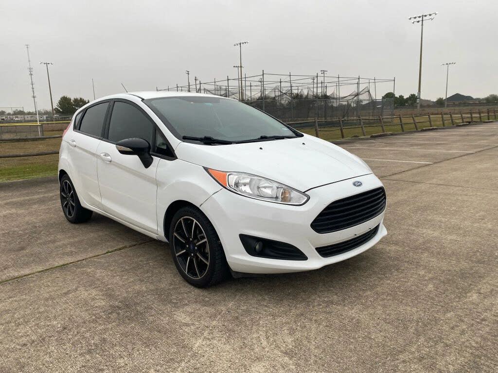 2016 Ford Fiesta SE Hatchback