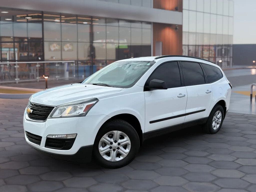 2017 Chevrolet Traverse LS FWD