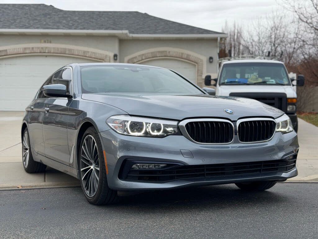 2018 BMW 5 Series 530i Sedan RWD