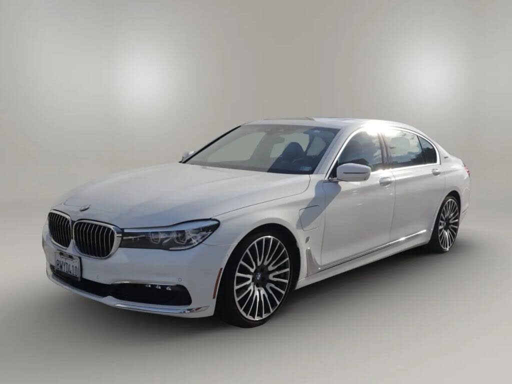 2018 BMW 7 Series 740e xDrive iPerformance AWD
