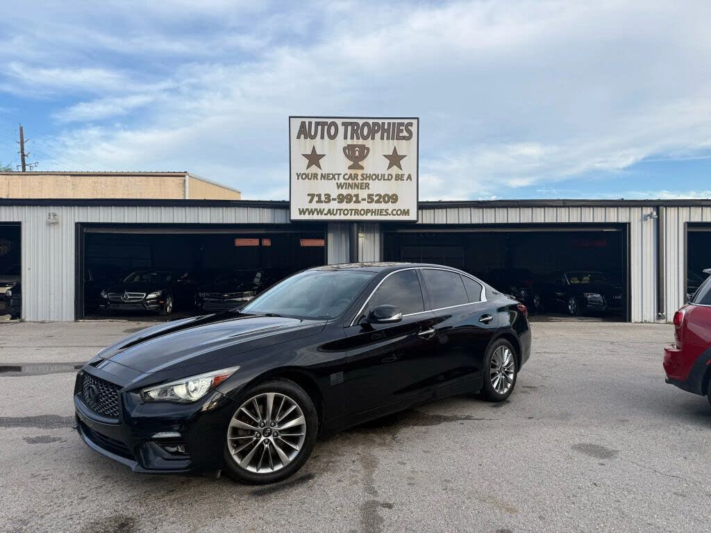 2018 INFINITI Q50 3.0t Luxe AWD