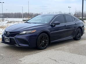 Toyota Camry SE Nightshade FWD