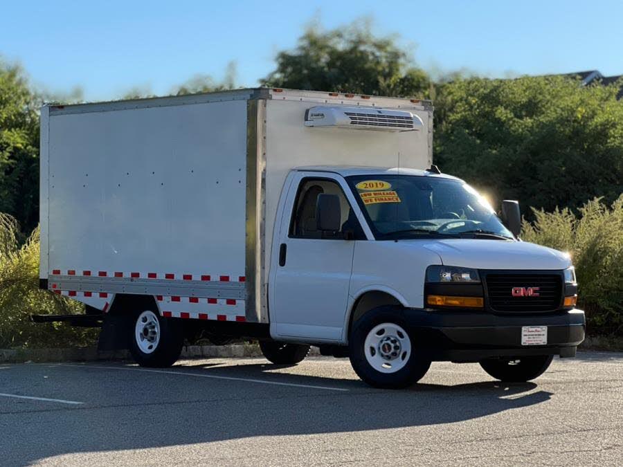 2019 GMC Savana Chassis 3500 139 Cutaway RWD