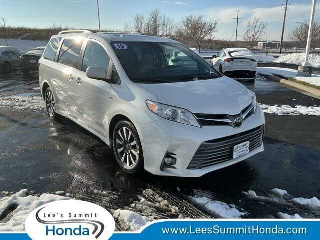 2019 Toyota Sienna XLE Premium 7-Passenger AWD