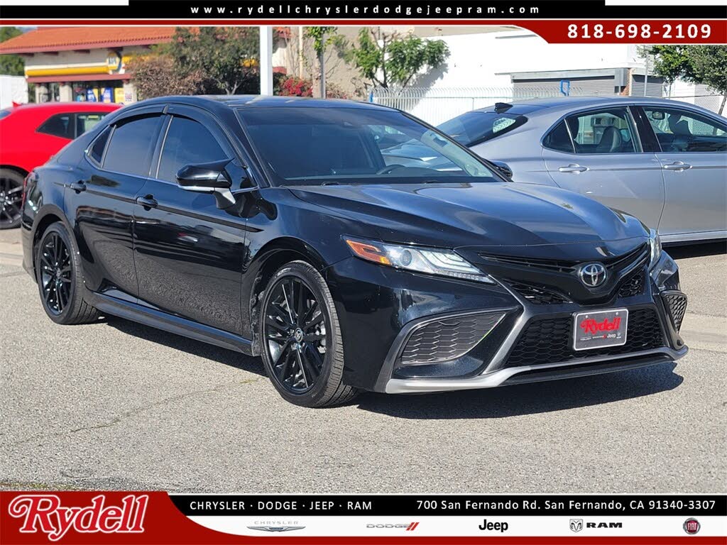 2022 Toyota Camry XSE V6 FWD