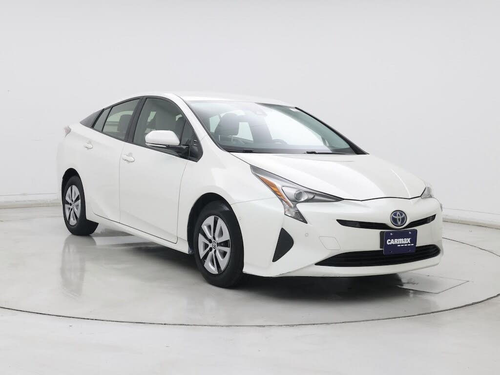 2017 Toyota Prius Three FWD