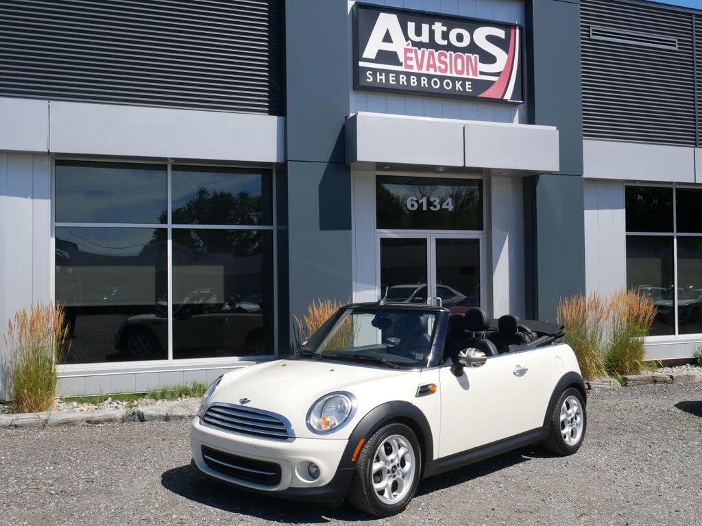 2013 MINI Cooper Convertible FWD