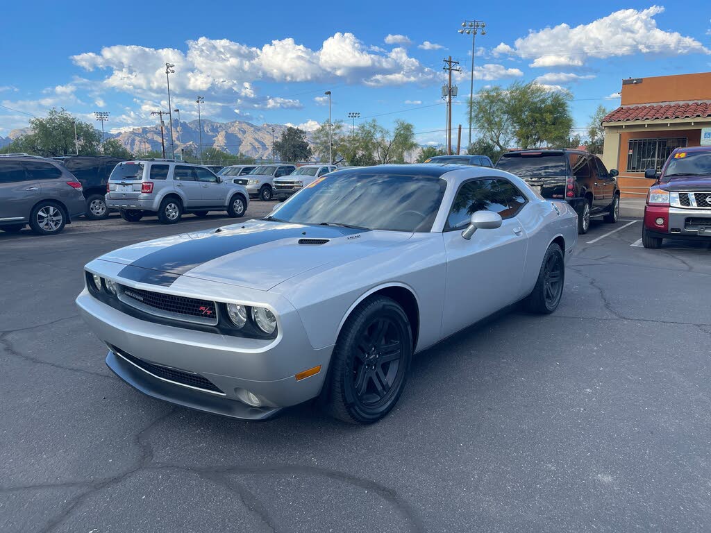 2012 Dodge Challenger R/T Plus RWD
