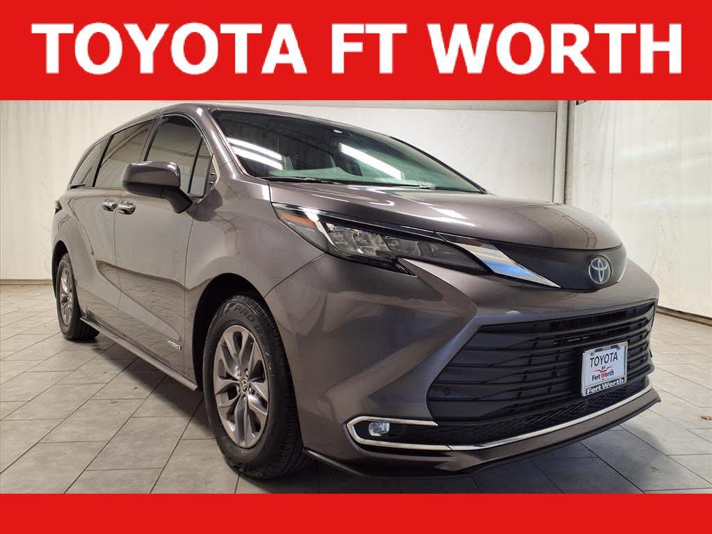 2021 Toyota Sienna XLE 7-Passenger FWD