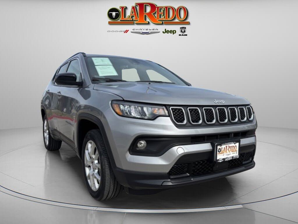 2024 Jeep Compass Latitude Lux 4WD