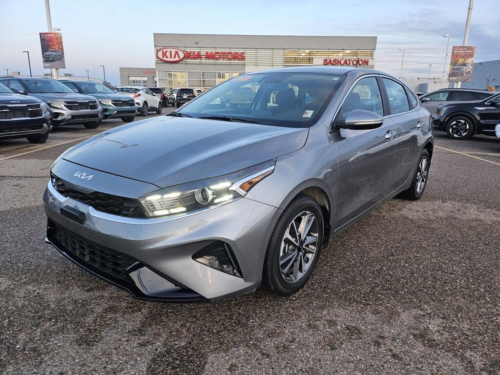 2024 Kia Forte5 EX FWD