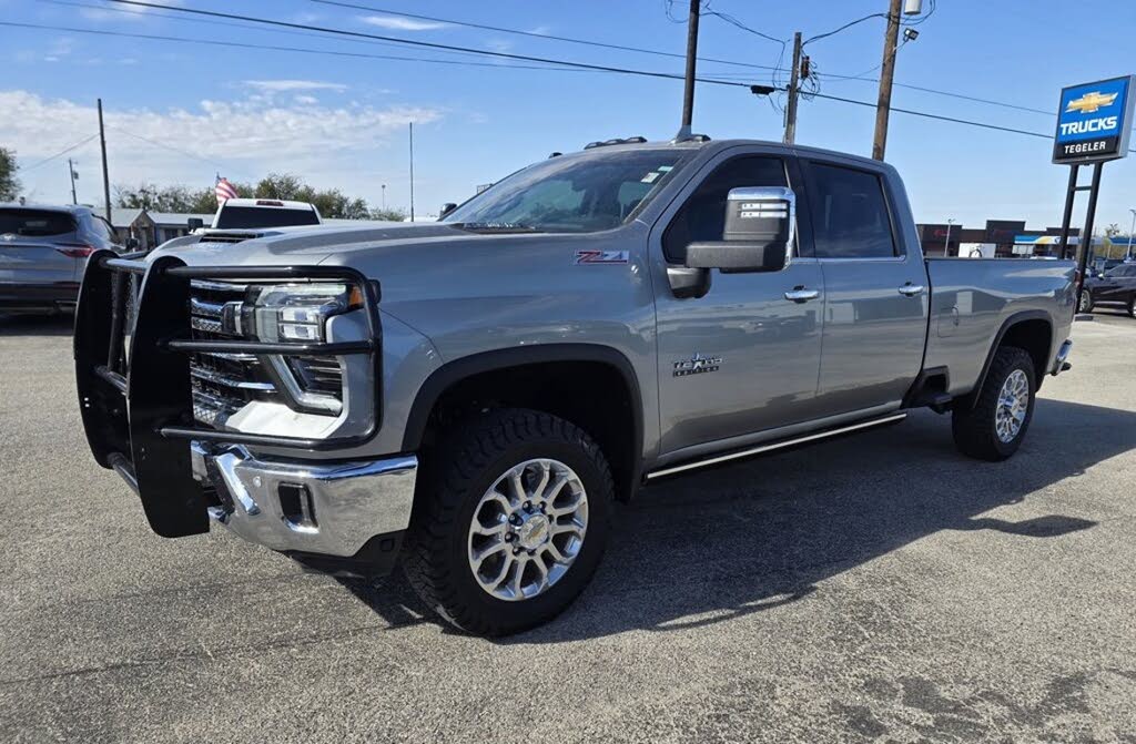 2025 Chevrolet Silverado 3500HD LTZ Crew Cab 4WD