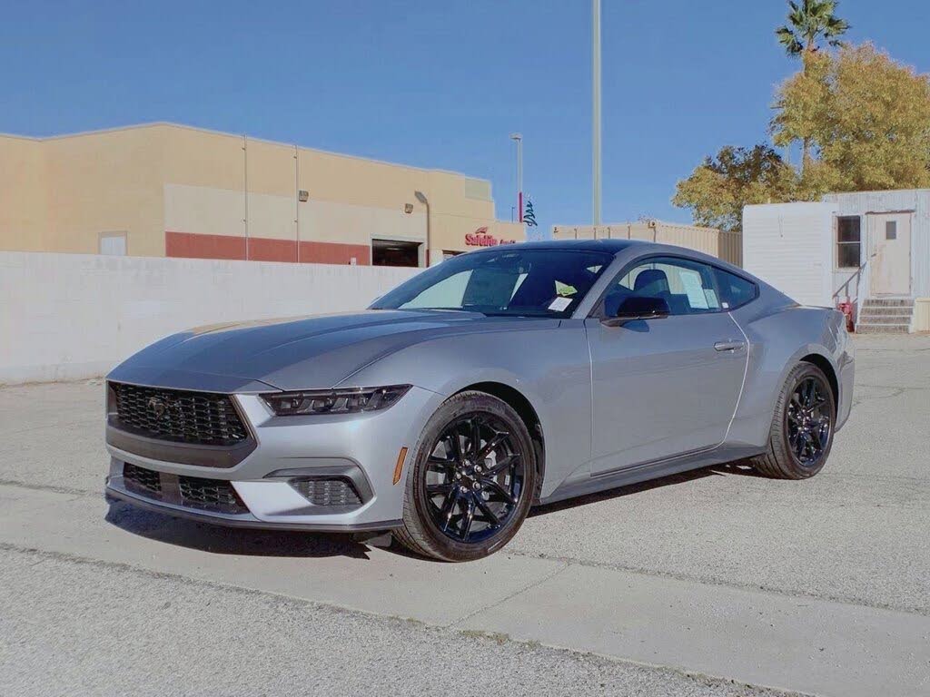 2025 Ford Mustang EcoBoost Fastback RWD