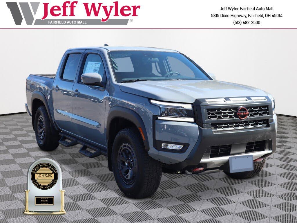 2025 Nissan Frontier PRO-4X Crew Cab 4WD