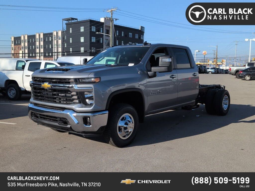 2026 Chevrolet Silverado 3500HD Chassis LT Crew Cab 4WD