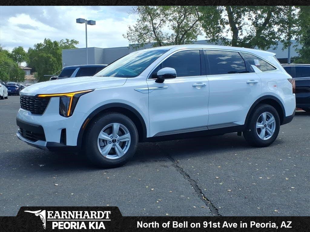 2026 Kia Sorento LX FWD