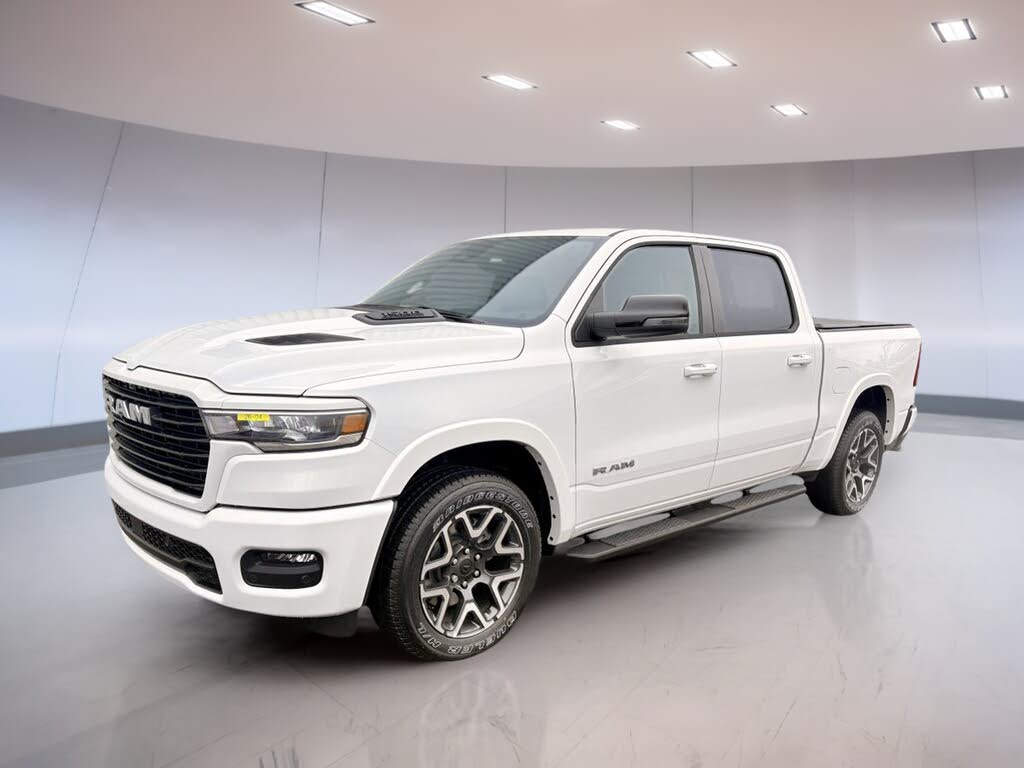 2026 RAM 1500 Laramie Crew Cab 4WD