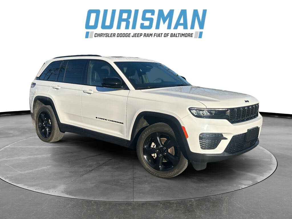 2023 Jeep Grand Cherokee Altitude 4WD