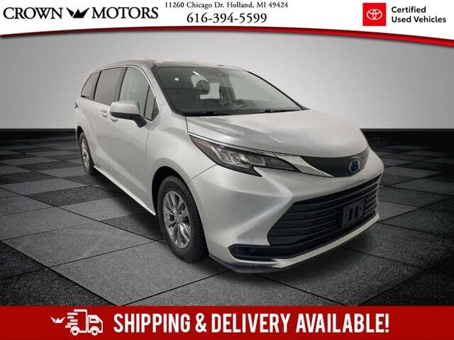 2023 Toyota Sienna LE 8-Passenger FWD
