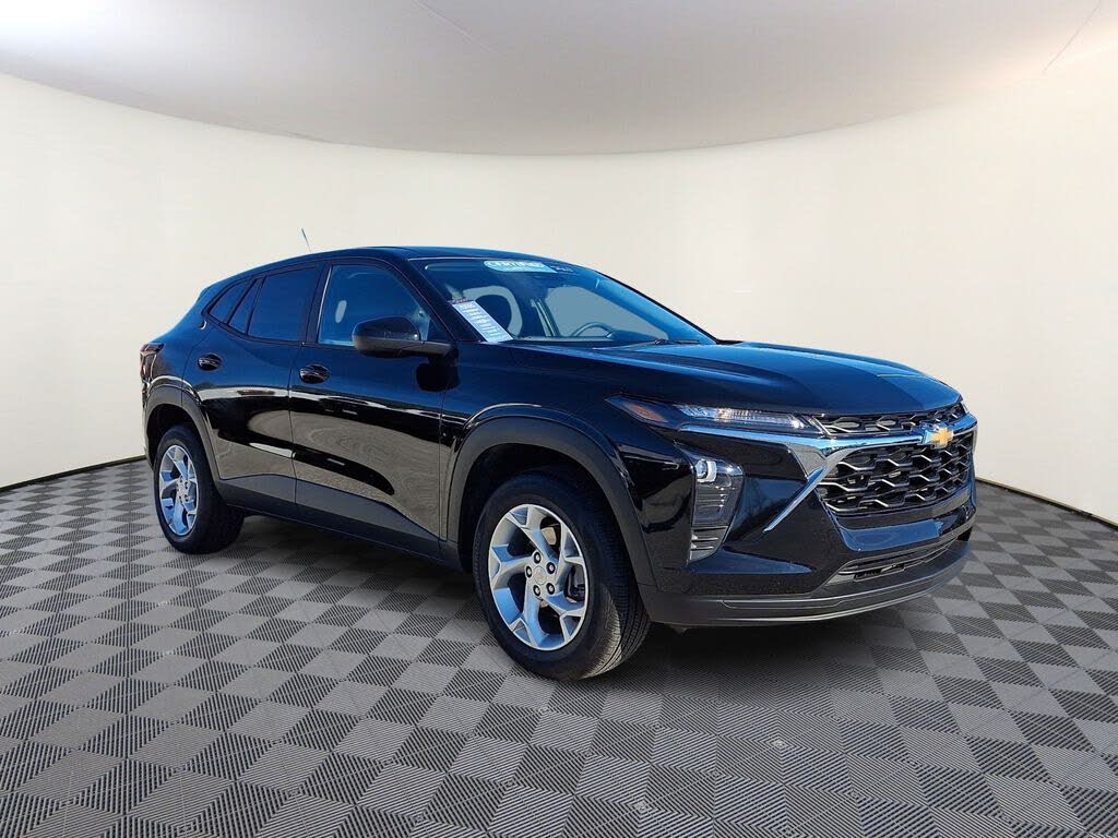 2024 Chevrolet Trax LS FWD