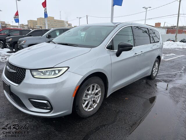 2024 Chrysler Pacifica Touring L FWD