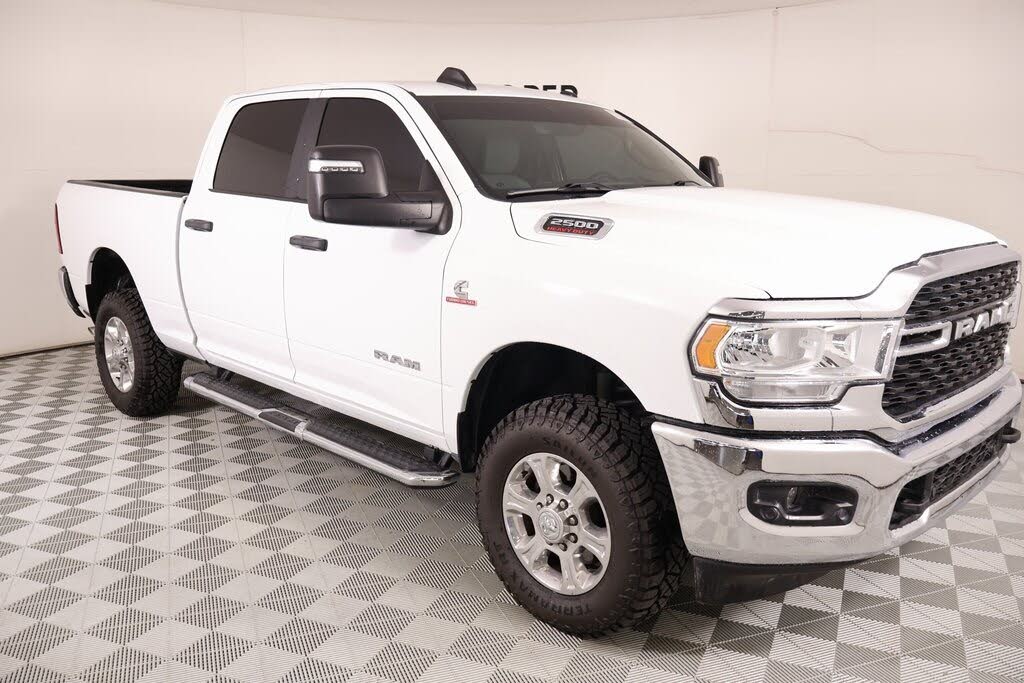 2024 RAM 2500 Big Horn Crew Cab 4WD